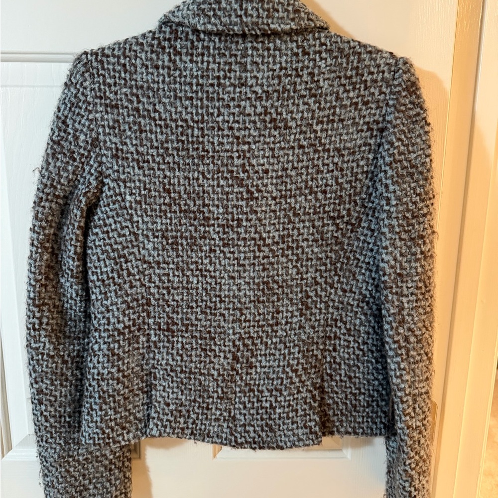 Grey Textured Knit Blazer - Picture 2 of 3